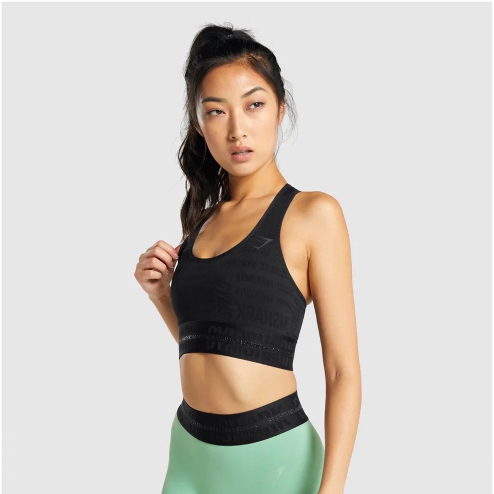 GymShark Vision Sports Bra in Black size Small